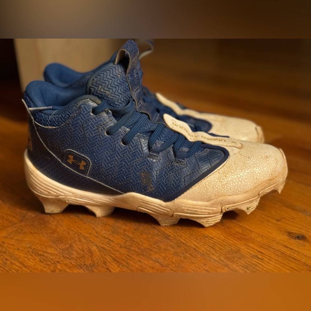 Under Armour Kids Navy and Cream Sneakers